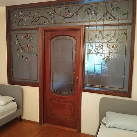 Apartment Stone House - Location Yellow Viu
